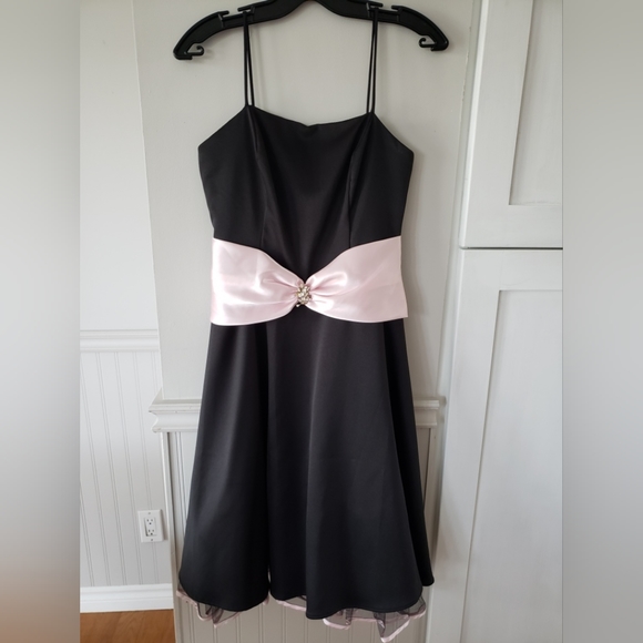 Aspeed Designer Prom Dress - Picture 6 of 9